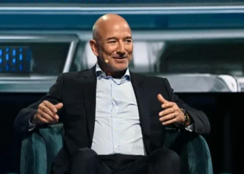 Amazon rzuca wyzwanie SpaceX. Zakup satelitarnej spółki za 11 mld dolarów