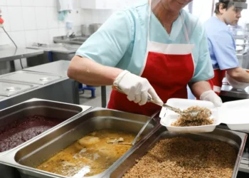 Nowe zasady w restauracjach. Kary sięgną 50 tys. zł. Wciąż sporo pytań