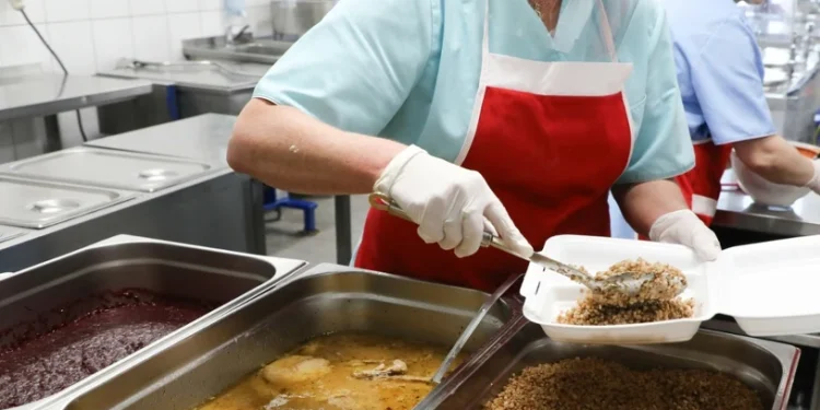 Nowe zasady w restauracjach. Kary sięgną 50 tys. zł. Wciąż sporo pytań