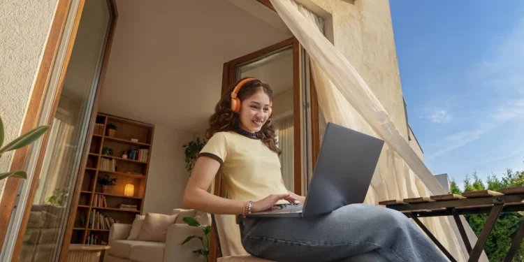 Światłowód 8 Gb/s. W których miastach jest najszybszy internet?
