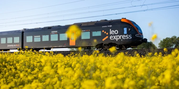Szalone promocje w Leo Express. Bilet za 8 zł to patologia czy dowód na drożyznę PKP?