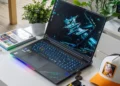 Laptop w cenie mojego auta ze 192 GB RAM. Predator Helios 18 z RTX 5090 – test