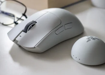 Razer Viper V4 Pro donosi co 0,125 ms i brzmi jak z horroru. Test myszy-karabinu