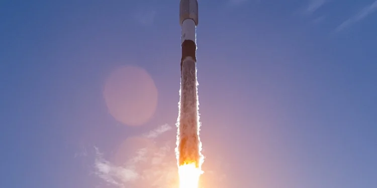 SpaceX zgubiło rakietę. Gigantyczny kosmiczny śmieć uderzy w Księżyc