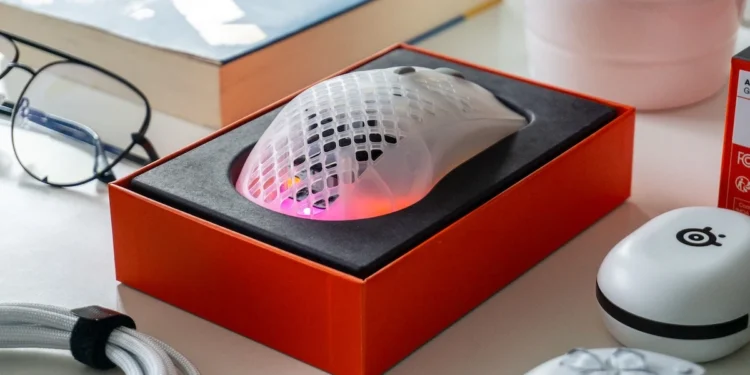 SteelSeries Aerox 3 Wireless Gen 2 musi odkupić winy ojca – test dziurawej myszy