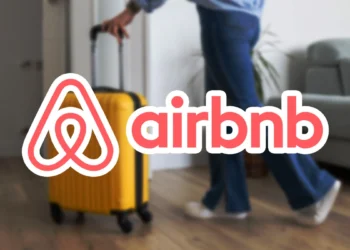 Płacisz za sprzątanie, a i tak latasz z mopem? Airbnb kończy z tą patologią