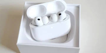 AirPodsy z kamerami były już prawie pewne. Apple ma jednak inne plany