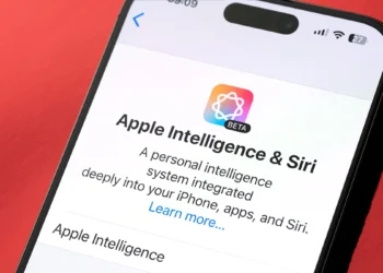 Apple gra na czas z Unią. Tyle poczekamy na mądrzejszą Siri