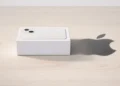 Wyjmujesz iPhone'a, a tam całe twoje życie. Apple w ostatniej chwili odpuścił