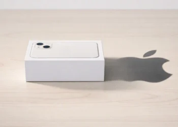 Wyjmujesz iPhone'a, a tam całe twoje życie. Apple w ostatniej chwili odpuścił