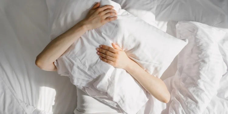 Nie śpią, bo słyszą automaty paczkowe. Miasto ma ich gdzieś