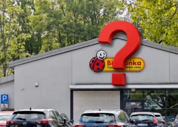 Biedronka testuje nowy sklep. Nazwa jest zagadkowa 