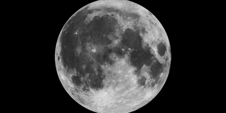 Wyjątkowy maj na nocnym niebie. Szykujcie się na Błękitny Księżyc