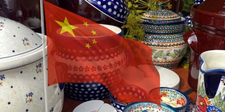 Chińczycy podrabiają ceramikę z Bolesławca. Manufaktura walczy o przeżycie