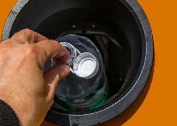 Polacy nie mogą odzyskać kasy z kaucji. Co za absurd