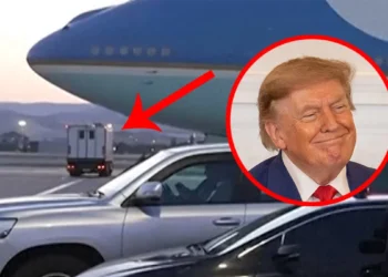 Nowy standard prezydenckich podróży. Trump przesiadł się do ciężarówki
