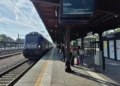 To powinno wydarzyć się lata temu. Koniec z zagadkami na peronach