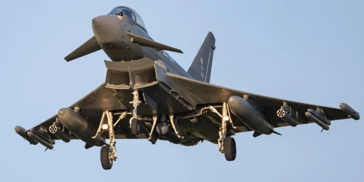 Myśliwce dostaną nową zabawkę. Prawdziwy bat na drony