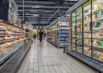Hakerzy podgrzali lodówki w setkach sklepów. Straty idą w miliony
