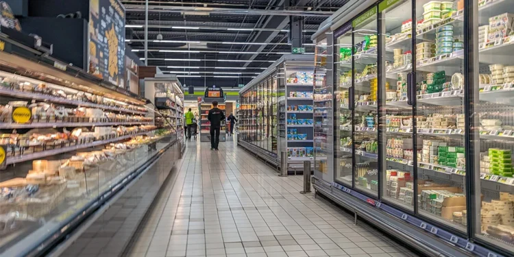 Hakerzy podgrzali lodówki w setkach sklepów. Straty idą w miliony