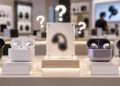 Takich słuchawek Samsung jeszcze nie miał. Galaxy Buds On ubiera się zupełnie inaczej
