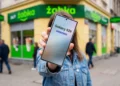 Po taniego Samsunga Galaxy idzie się do Żabki. Styknie 600 Żappsów