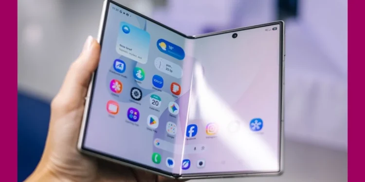 Samsung Galaxy Z Fold 8 kończy z nudą. Wreszcie coś innego w telefonach