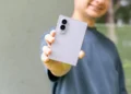 iPhone Duo miał zmieść konkurencję. Zamiast tego napędził klientów Samsungowi