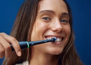 Jaką szczoteczkę elektryczną wybrać? Porównanie szczoteczek Oral-B iO