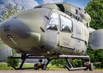 Airbus wyrzuca pilota ze śmigłowca. H145 będzie latał bez załogi