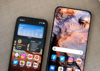 Małe telefony są martwe. Pogódź się z tym