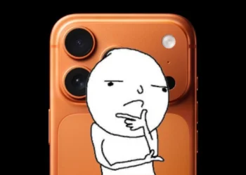 Rewolucyjny iPhone potwierdzony. Będzie jak dawne Samsungi