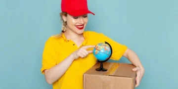 Jak wysłać paczkę za granicę kurierem?