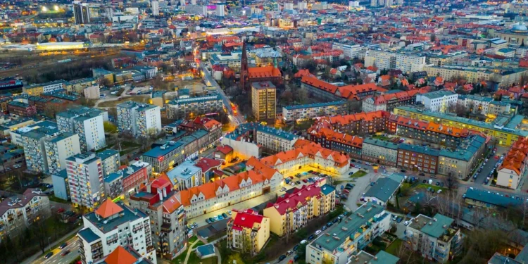 Zamiast betonozy dali pompy ciepła i zieleń. Deweloperzy łapią się za głowy