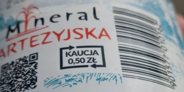 Policja ograła system kaucyjny. A ty stój przy butelkomacie, Polaku