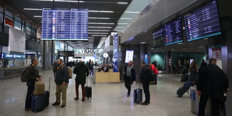 Polskie lotnisko pęka w szwach. Wydadzą miliony, żeby to zmienić