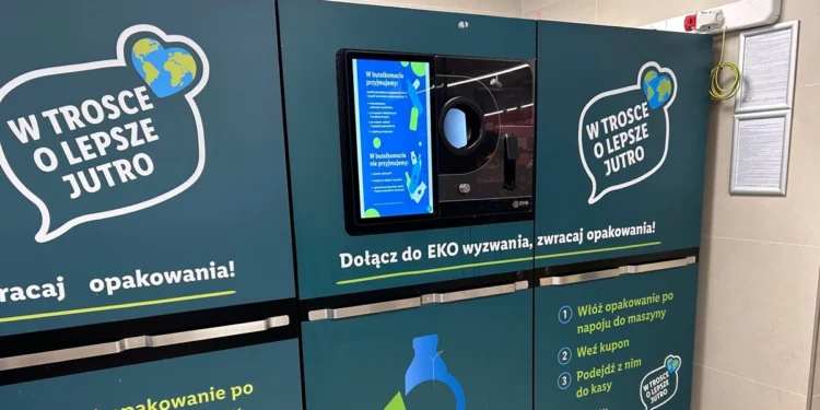Lidl zagrał sprytnie z systemem kaucyjnym. Nie musisz patrzeć na logo