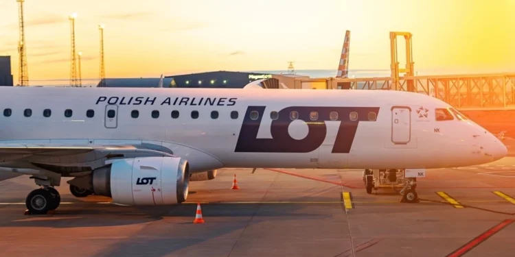 LOT zawalczył o trasę nad Polską. Ryanair szybciutko pokazał mu miejsce