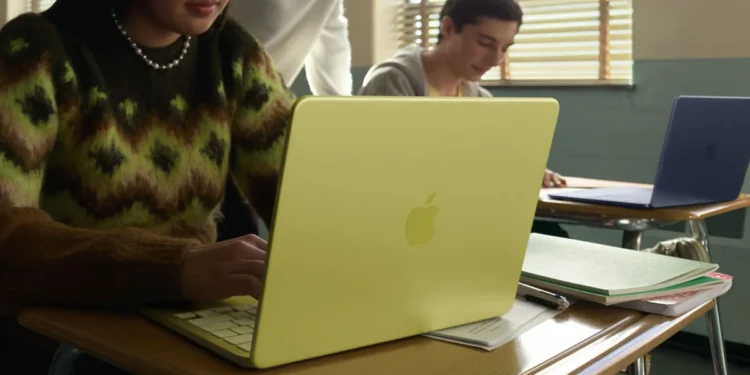 Kolejna podwyżka cen MacBooka Neo w Polsce. Tani laptop Apple’a zaczyna być drogi