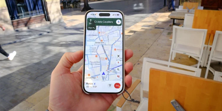 Mapy Google uczą się rozmawiać. Nowa funkcja dla opornych technologicznie