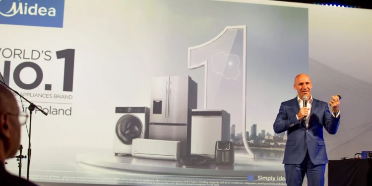 Gigant AGD wchodzi do Polski. Midea i Teka mają konkretny plan na nasze kuchnie