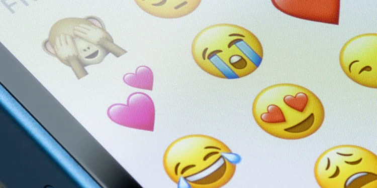 „Ona ma ajfona” hitem sieci. Świetny opis wojny Androida i iPhone'a