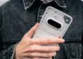 Nothing ogłosił koniec tanich telefonów. Dwa dni później zaskoczył fanów