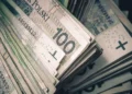 Nowe zabezpieczenie banknotów jest niewidzialne. Nawet gdy zmienia kolor