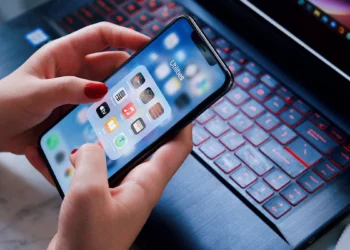 Odzyskiwanie danych z telefonu – kompleksowy poradnik (iPhone i Android)