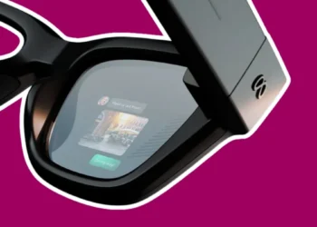 Kultowe okulary dostaną niewidzialny ekran. To już nie jest głupi gadżet