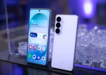 iPhoniarzu, zobacz jaki piękny będzie mój Galaxy. Pozazdrościsz