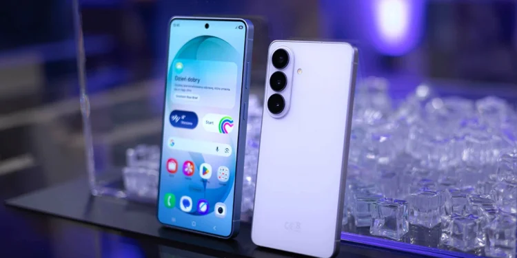 iPhoniarzu, zobacz jaki piękny będzie mój Galaxy. Pozazdrościsz