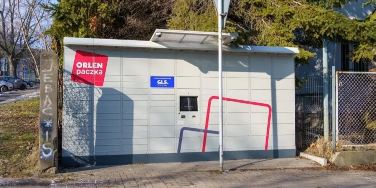 Postawią automaty paczkowe pod sklepami. Genialne proste ułatwienie