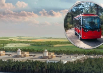 Budują pierwszą polską elektrownię jądrową, więc zawiozą ludzi na plażę. I to jak